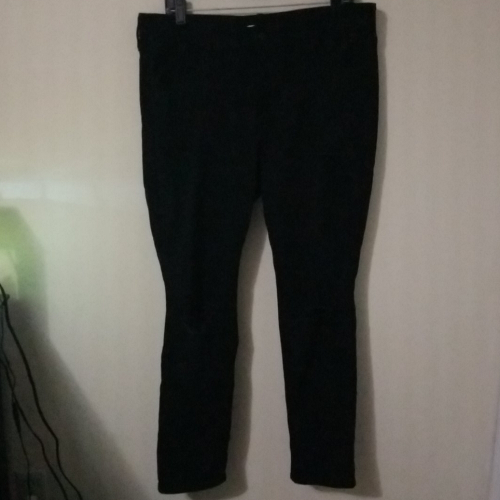 Old Navy Black Ripped Skinny Jeans size 14